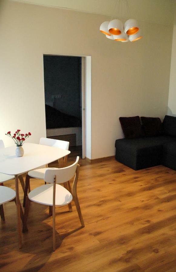 Stuudio 17 Apartment Kuressaare Exterior photo